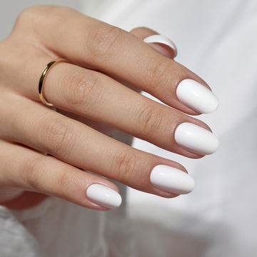 Dreamy White Oval Medium