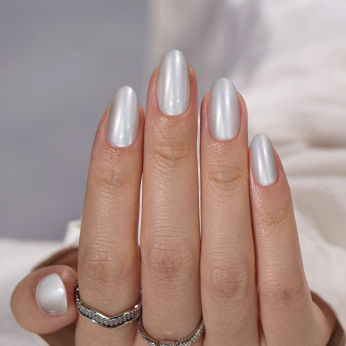 Glam White Oval Long